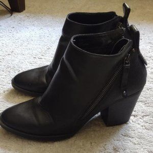 Black Booties with Diagonal Side Zippers Size 8.5